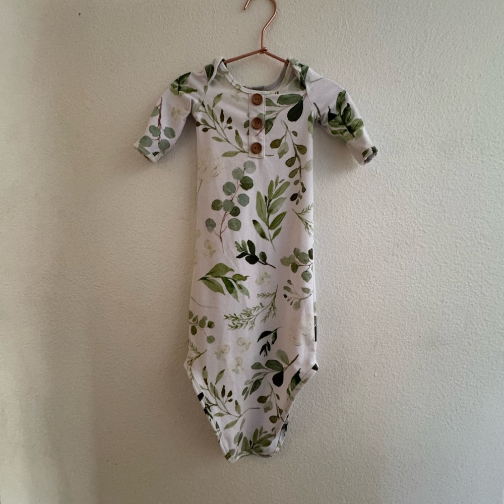 Caden Lane Printed Knot Gown